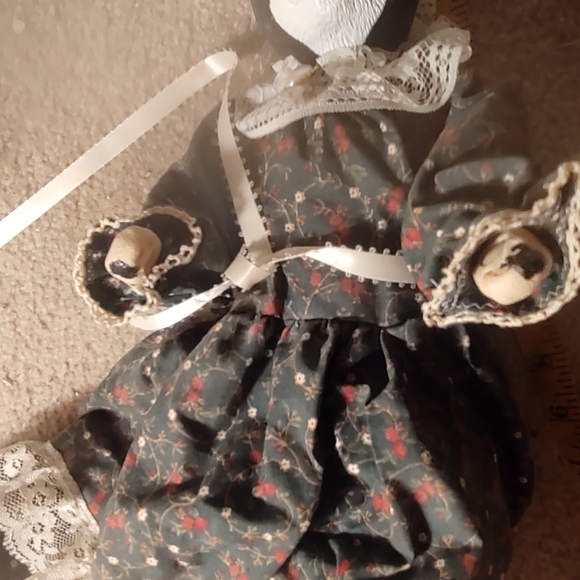 Vintage Wang's International folk art doll 23 - Picture 2 of 10